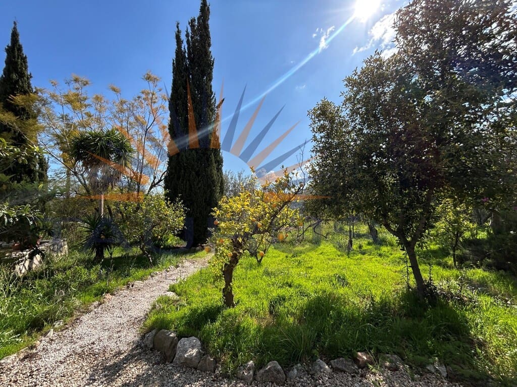 5 bedroom Villa for sale in Periana with pool - € 575,000 (Ref: 9698682)