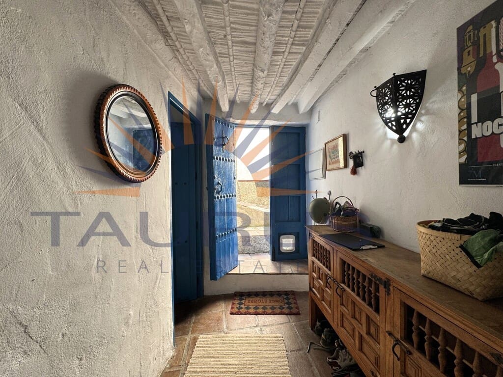 3 soveværelse Byhus til salg i Competa - € 195.000 (Ref: 9701483)