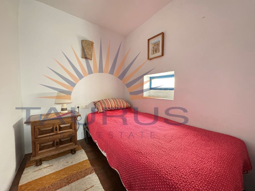 3 soveværelse Byhus til salg i Competa - € 195.000 (Ref: 9701483)