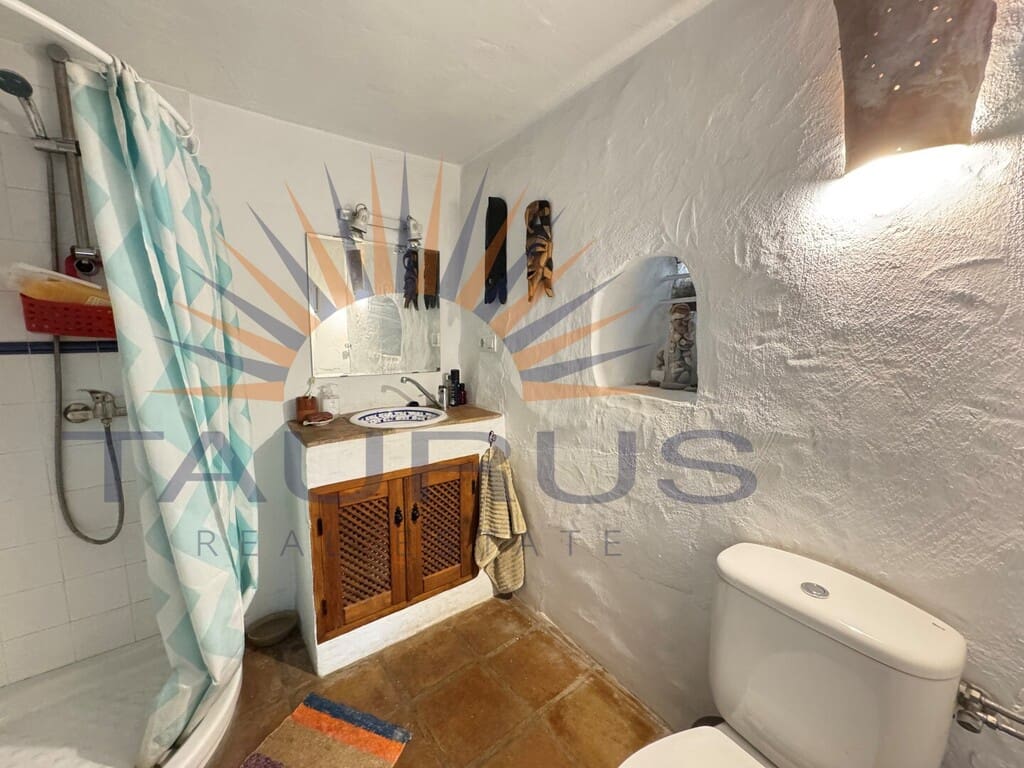 3 soveværelse Byhus til salg i Competa - € 195.000 (Ref: 9701483)