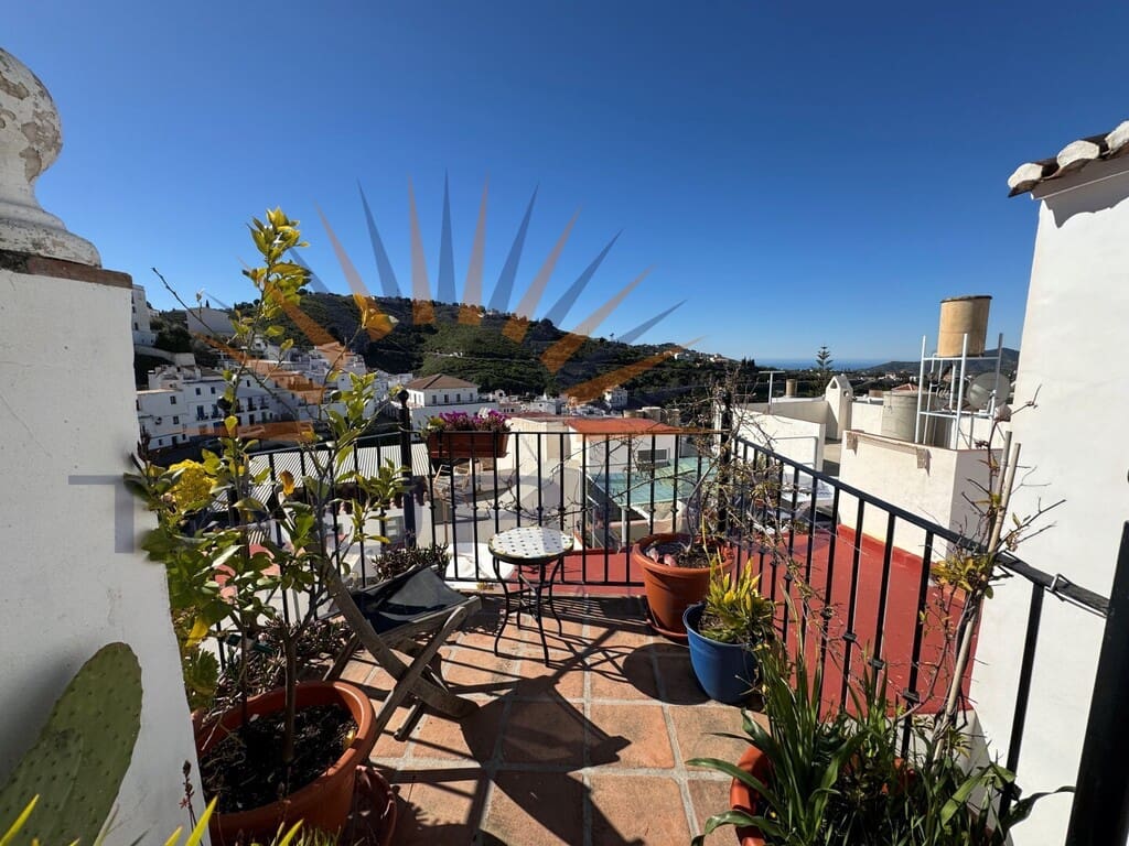 3 soveværelse Byhus til salg i Competa - € 195.000 (Ref: 9701483)