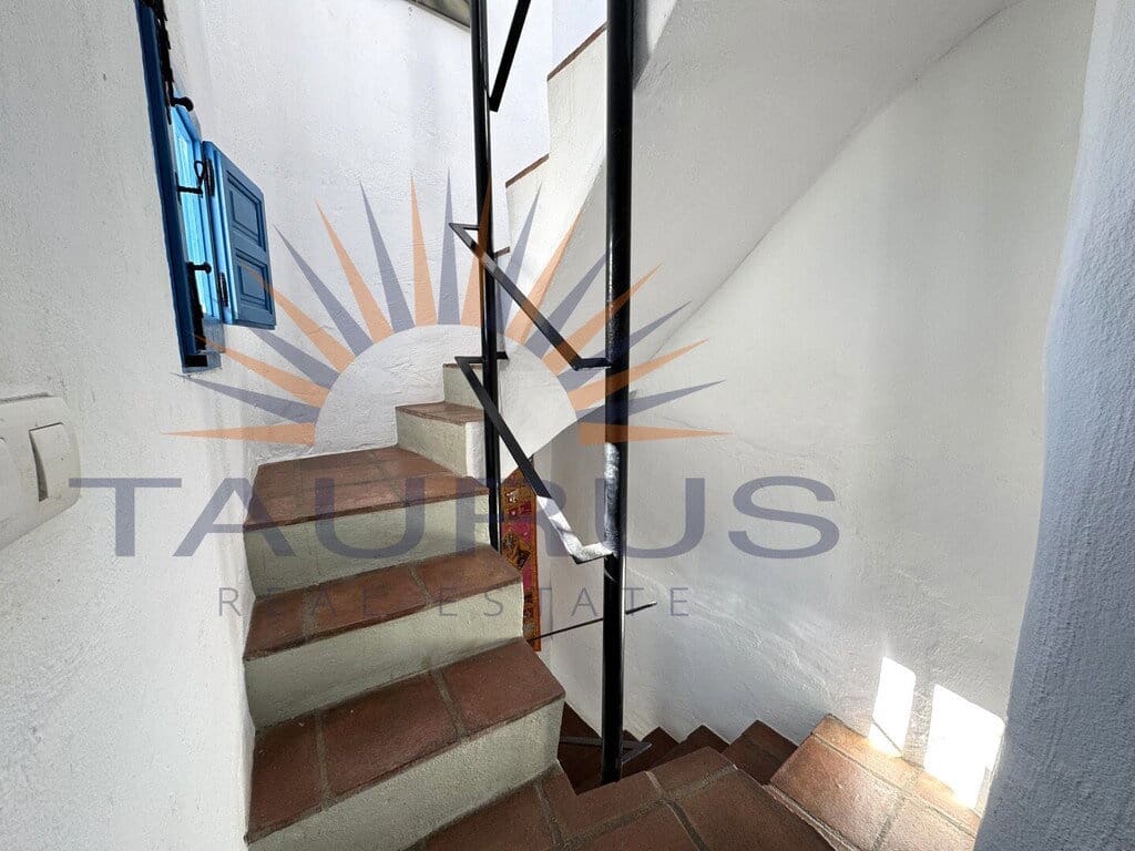 3 bedroom Townhouse for sale in Competa - € 175,000 (Ref: 9701483)