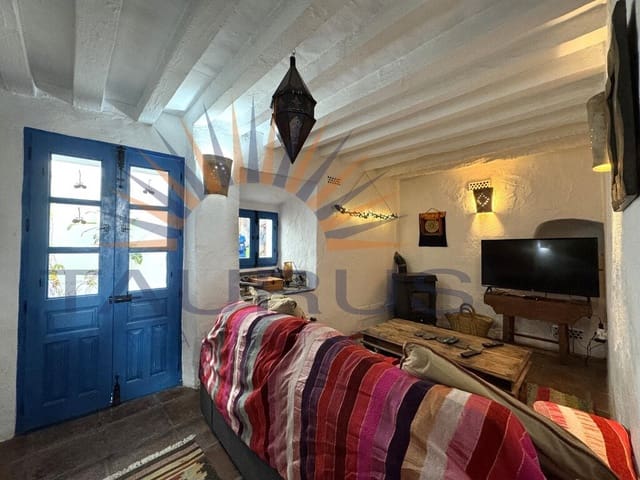 3 makuuhuone Omakotitalo myytävänä paikassa Cómpeta - 175 000 € (Ref: 9701483)