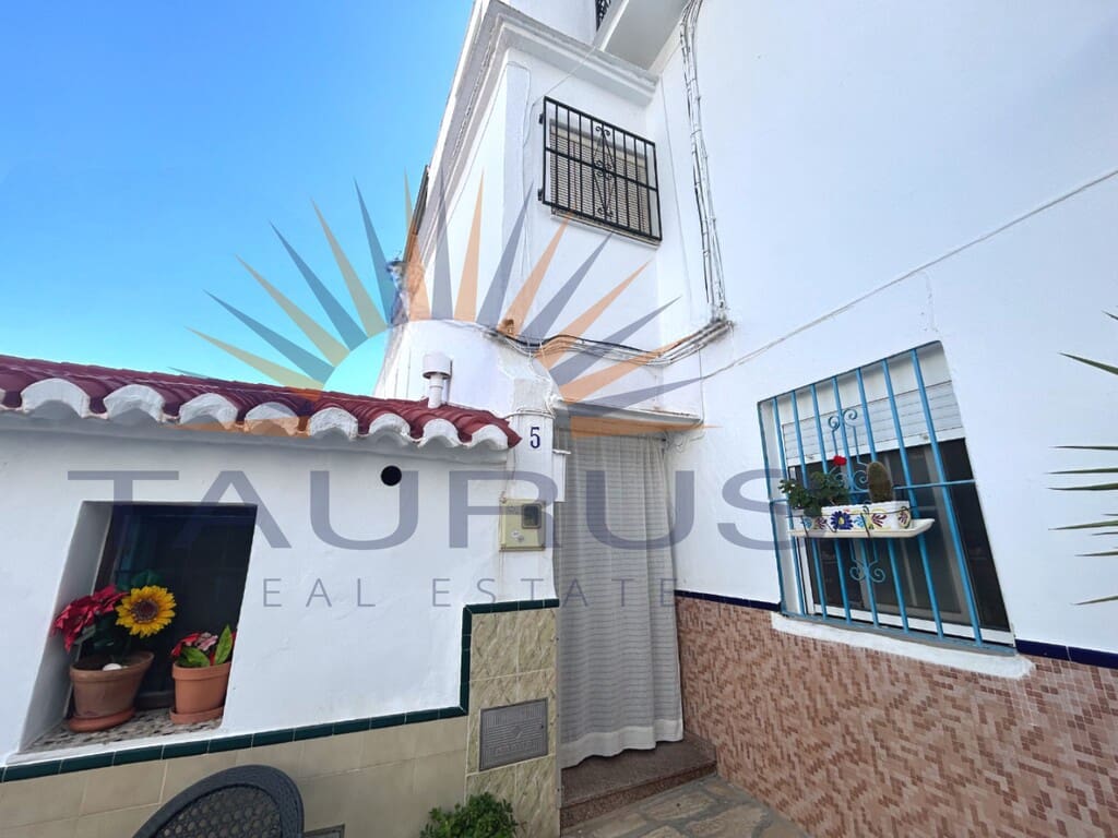 4 Zimmer Haus zu verkaufen in Algarrobo - 175.000 € (Ref: 9726527)