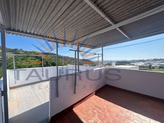 4 makuuhuone Omakotitalo myytävänä paikassa Algarrobo - 175 000 € (Ref: 9726527)