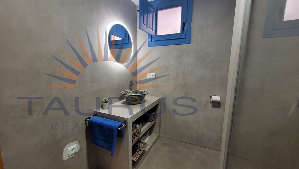 3 bedroom Townhouse for sale in Competa with pool - € 399,950 (Ref: 9732031)