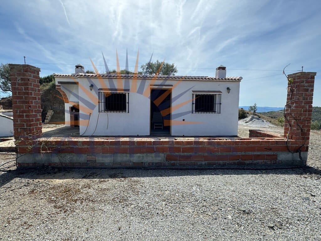 2 bedroom Villa for sale in Archez with pool - € 180,000 (Ref: 9786819)