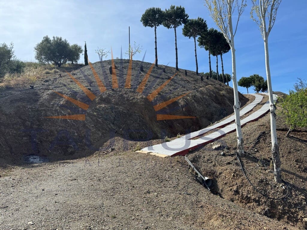 2 bedroom Villa for sale in Archez with pool - € 180,000 (Ref: 9786819)