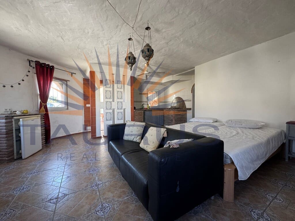 5 sovrum Villa till salu i Sedella med pool - 280 000 € (Ref: 9790957)