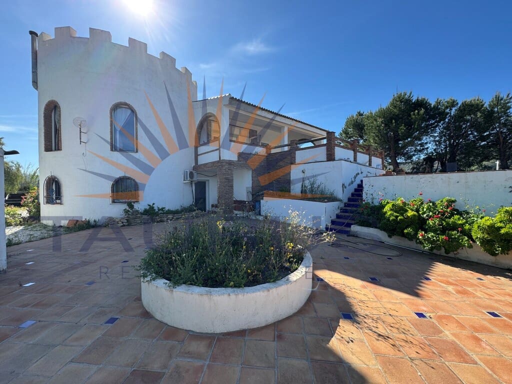 5 sovrum Villa till salu i Sedella med pool - 280 000 € (Ref: 9790957)