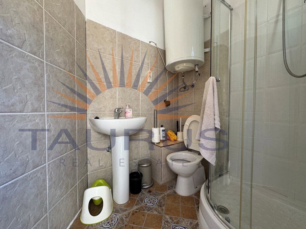 5 bedroom Villa for sale in Sedella with pool garage - € 280,000 (Ref: 9790957)
