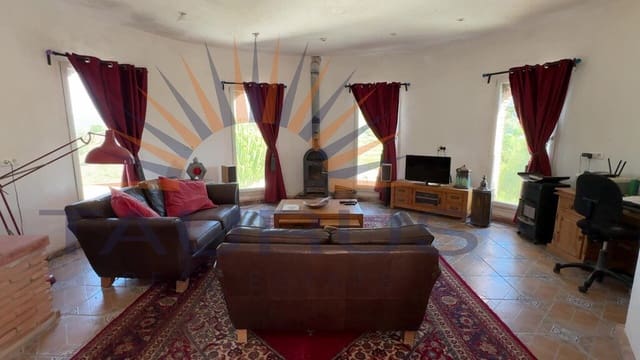 5 soveværelse Villa til salg i Sedella med swimmingpool garage - € 280.000 (Ref: 9790957)