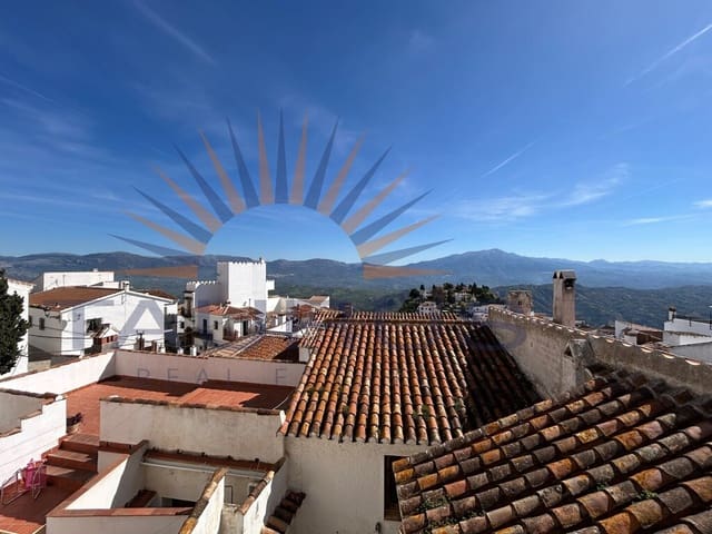 3 makuuhuone Omakotitalo myytävänä paikassa Comares mukana 
autotalli - 190 000 € (Ref: 9796865)