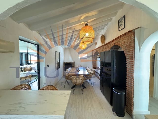 3 Zimmer Villa zu verkaufen in Cómpeta mit Pool - 485.000 € (Ref: 9804133)