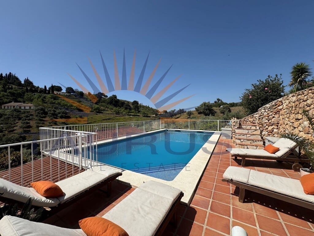 3 Zimmer Villa zu verkaufen in Competa mit Pool - 485.000 € (Ref: 9804133)