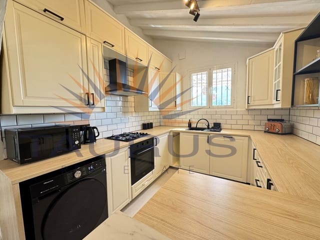 3 Zimmer Villa zu verkaufen in Cómpeta mit Pool - 485.000 € (Ref: 9804133)