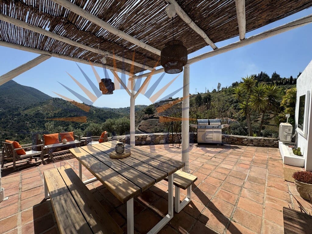 3 Zimmer Villa zu verkaufen in Competa mit Pool - 485.000 € (Ref: 9804133)