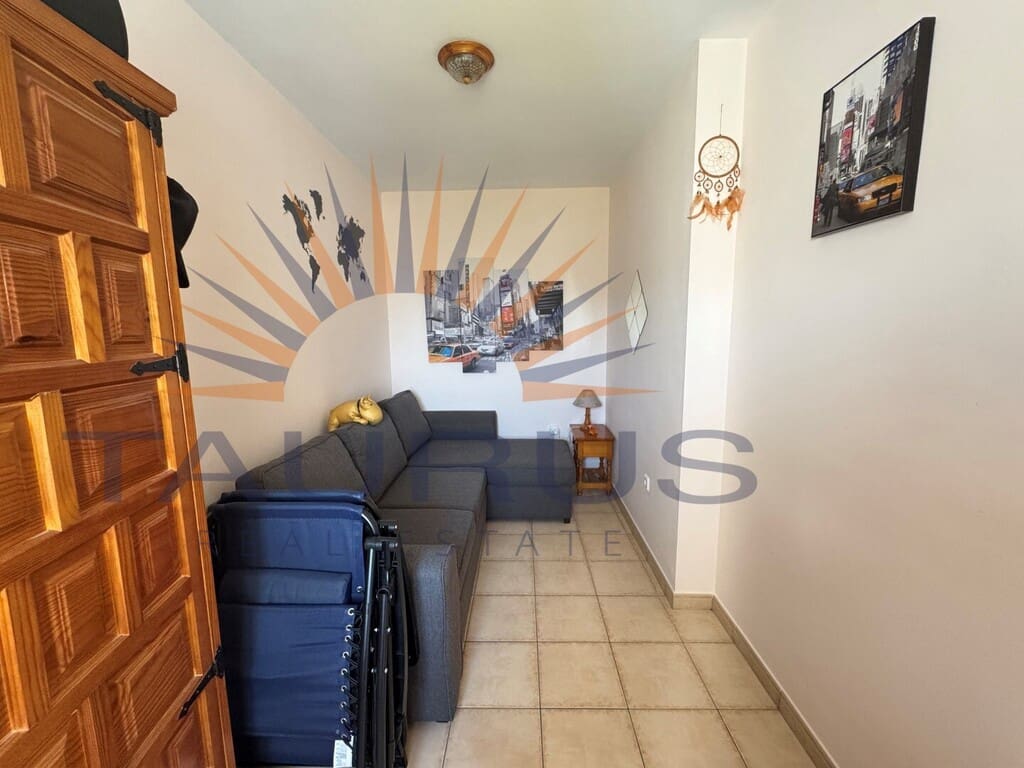 Apartamento de 2 habitaciones en Cómpeta en venta - 185.000 € (Ref: 9808170)