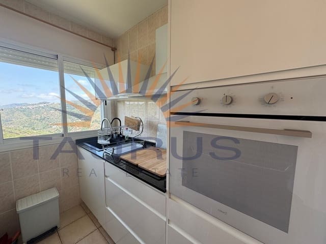 Apartamento de 2 habitaciones en Cómpeta en venta - 185.000 € (Ref: 9808170)