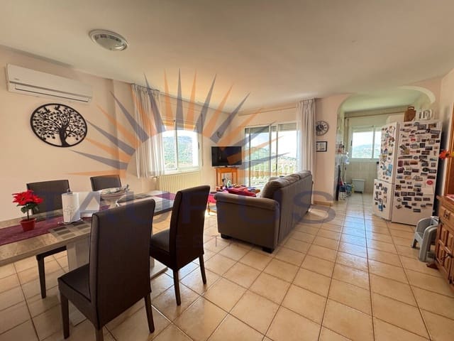 Apartamento de 2 habitaciones en Cómpeta en venta - 185.000 € (Ref: 9808170)
