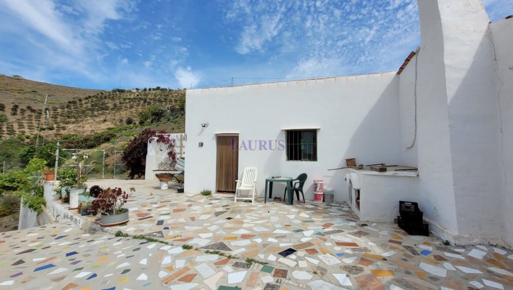 3 sovrum Finca/Hus på landet till salu i Iznate med garage - 270 000 € (Ref: 9808171)