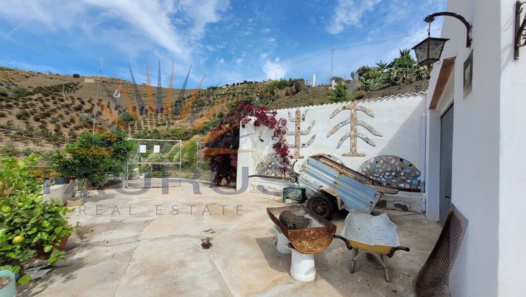 3 soverom Finca/Herregård til salgs i Iznate med garasje - € 270 000 (Ref: 9808171)
