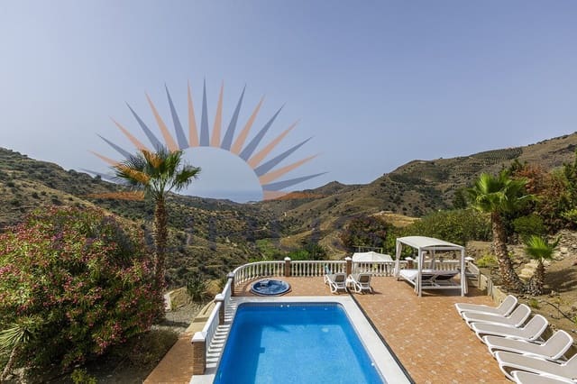 6 soveværelse Villa til salg i Sayalonga med swimmingpool garage - € 699.000 (Ref: 9822421)