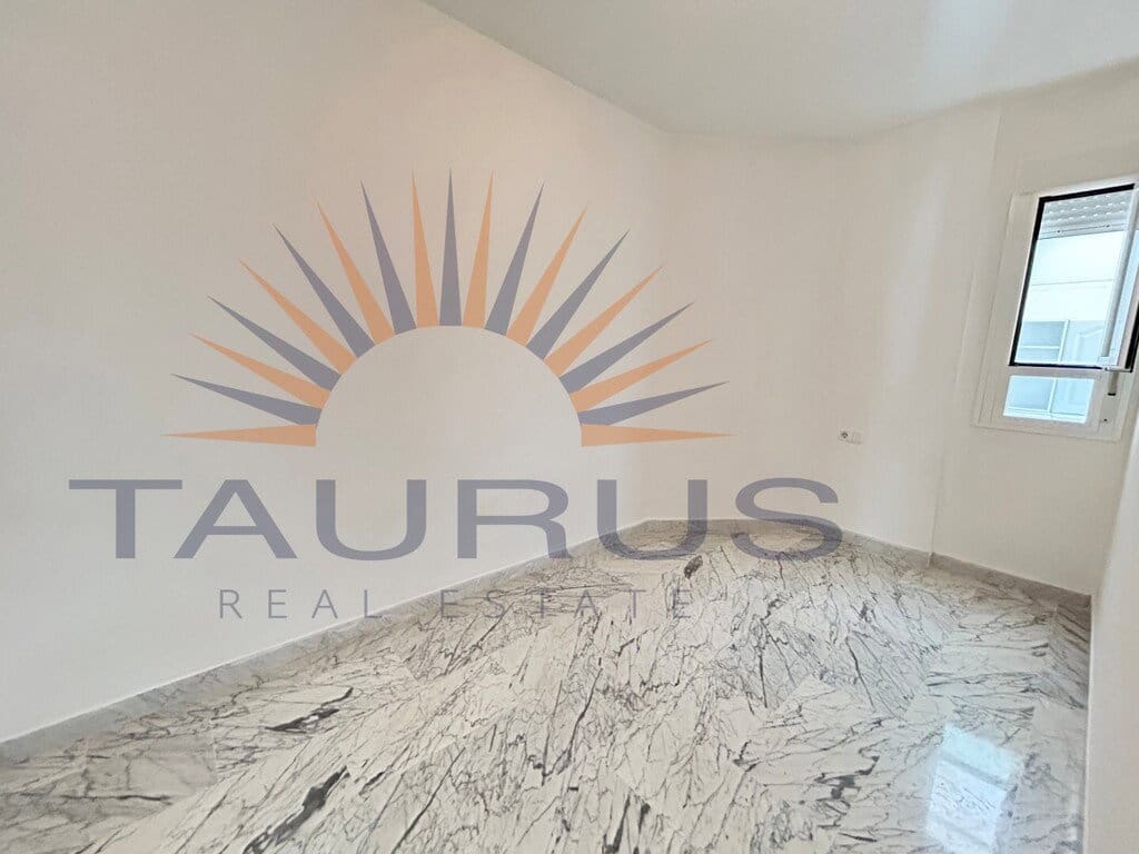 3 sovrum Lägenhet till salu i Velez-Malaga med pool garage - 269 000 € (Ref: 9822422)