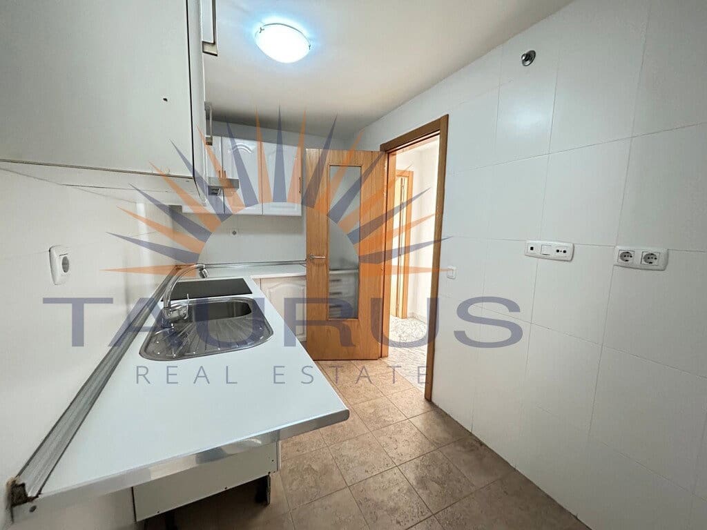 3 sovrum Lägenhet till salu i Velez-Malaga med pool garage - 269 000 € (Ref: 9822422)