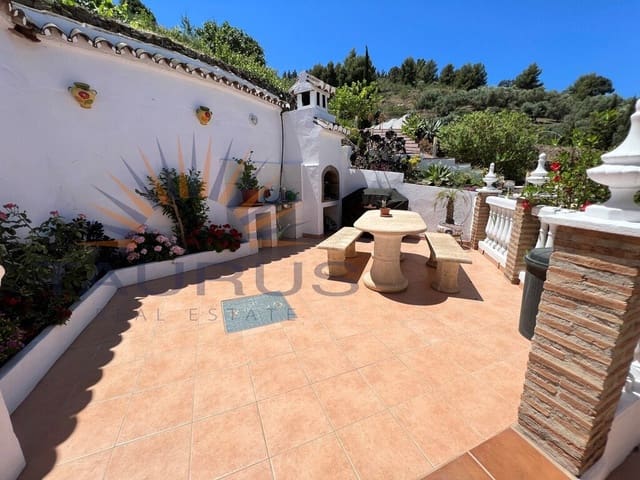 3 soveværelse Villa til salg i Torrox Pueblo, Torrox med swimmingpool - € 475.000 (Ref: 9831286)