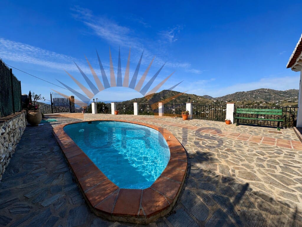 2 soverom Villa til salgs i Torrox med svømmebasseng - € 339 000 (Ref: 9836558)