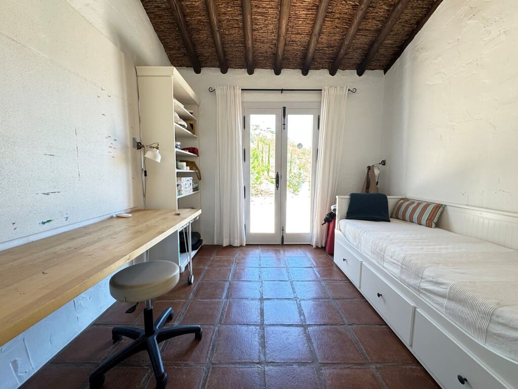 2 bedroom Villa for sale in Competa with pool garage - € 379,000 (Ref: 9855361)