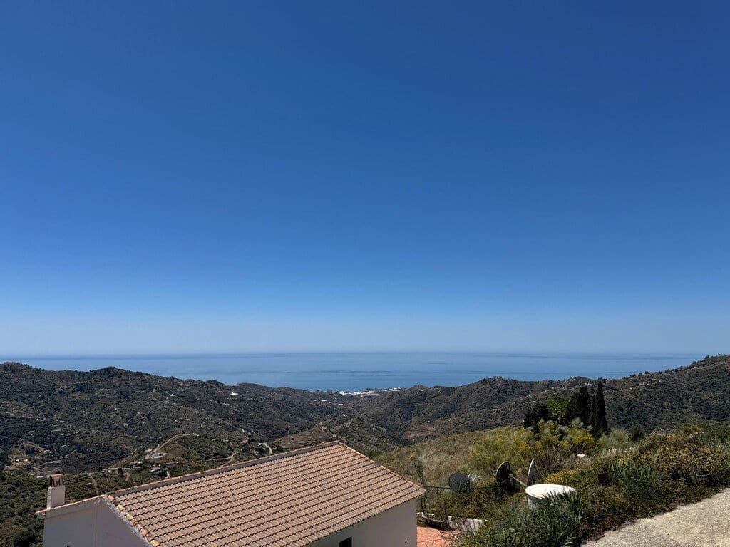 2 bedroom Villa for sale in Competa with pool garage - € 349,000 (Ref: 9855361)