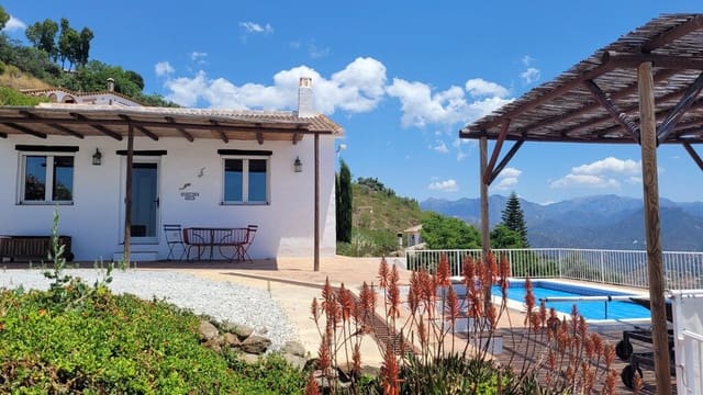 2 chambre Villa/Maison à vendre à Cómpeta avec piscine garage - 349 000 € (Ref: 9855361)