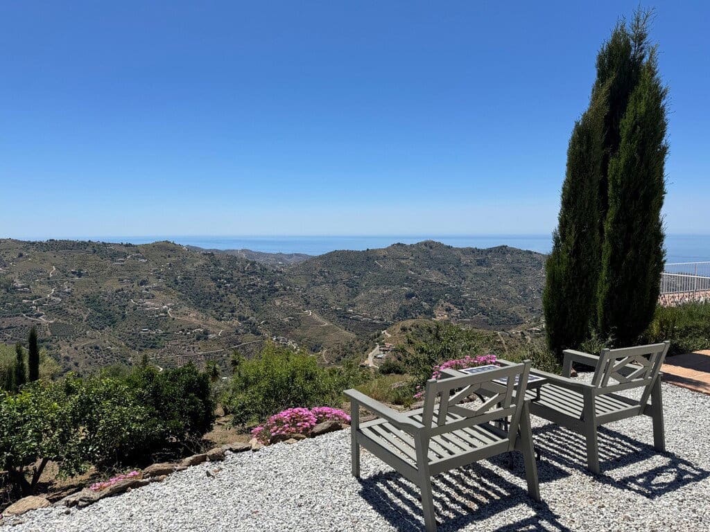 2 bedroom Villa for sale in Competa with pool garage - € 349,000 (Ref: 9855361)