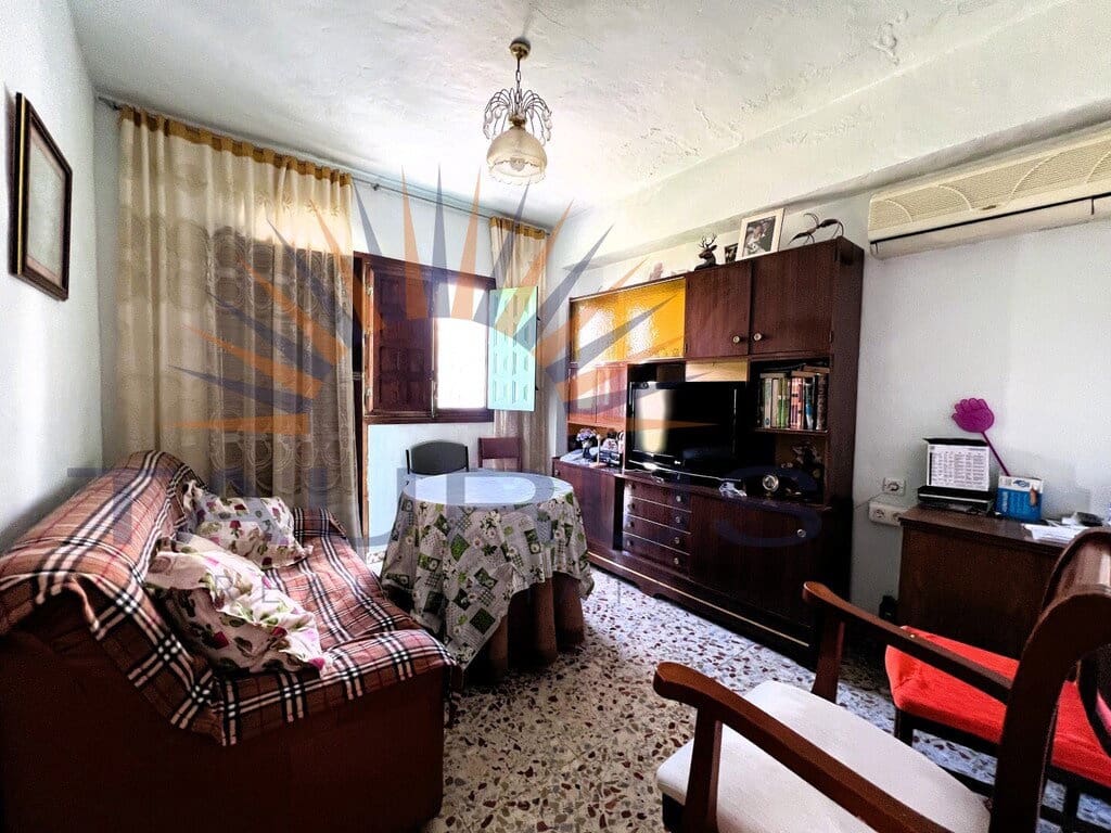 3 bedroom Townhouse for sale in Competa - € 160,000 (Ref: 9855362)