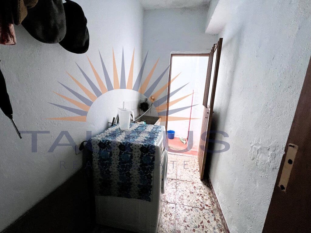 3 bedroom Townhouse for sale in Competa - € 160,000 (Ref: 9855362)