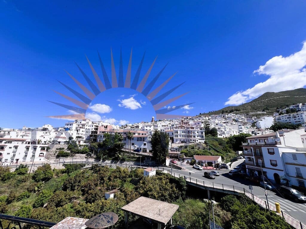 3 bedroom Townhouse for sale in Competa - € 160,000 (Ref: 9855362)
