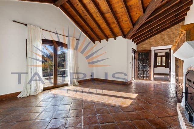 3 sypialnia Willa na sprzedaż w Arenas de Velez, Arenas z basenem - 430 000 € (Ref: 9875848)