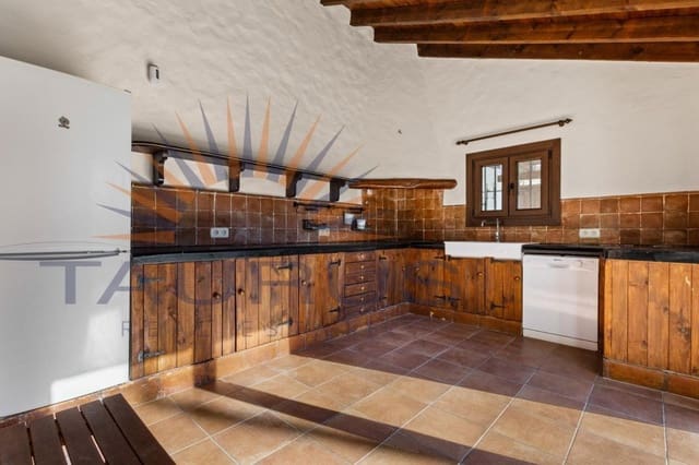 3 sypialnia Willa na sprzedaż w Arenas de Velez, Arenas z basenem - 430 000 € (Ref: 9875848)