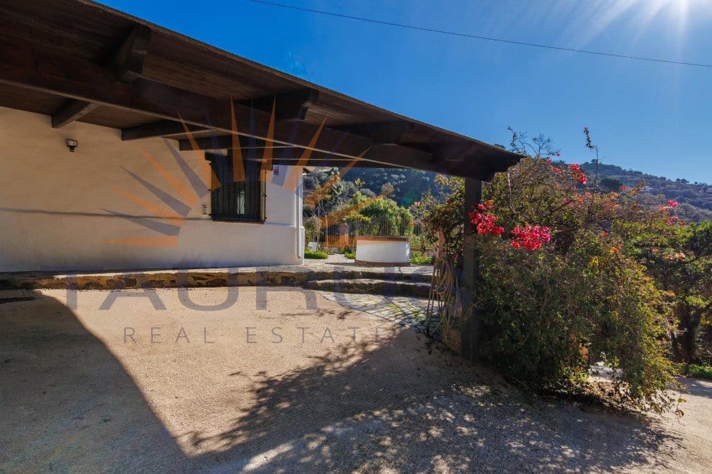 3 Zimmer Villa zu verkaufen in Arenas de Velez mit Pool - 430.000 € (Ref: 9875848)