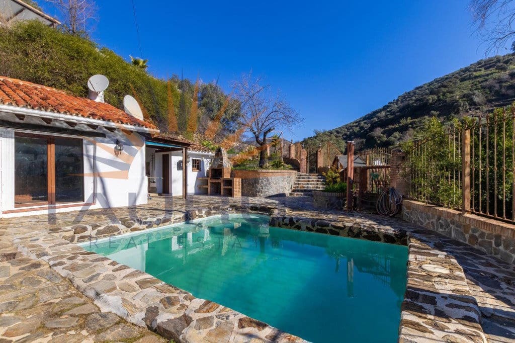 3 Zimmer Villa zu verkaufen in Arenas de Velez mit Pool - 430.000 € (Ref: 9875848)