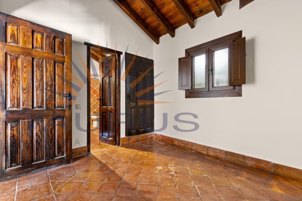 3 chambre Villa/Maison à vendre à Arenas avec piscine - 430 000 € (Ref: 9875848)