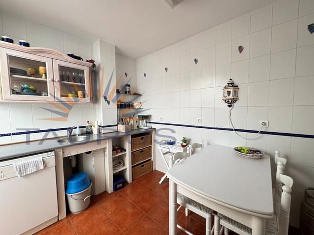 3 chambre Maison de Ville à vendre à Canillas de Albaida avec piscine garage - 149 000 € (Ref: 9880736)
