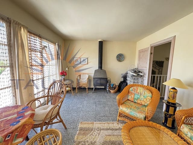 3 chambre Maison de Ville à vendre à Canillas de Albaida avec piscine garage - 149 000 € (Ref: 9880736)