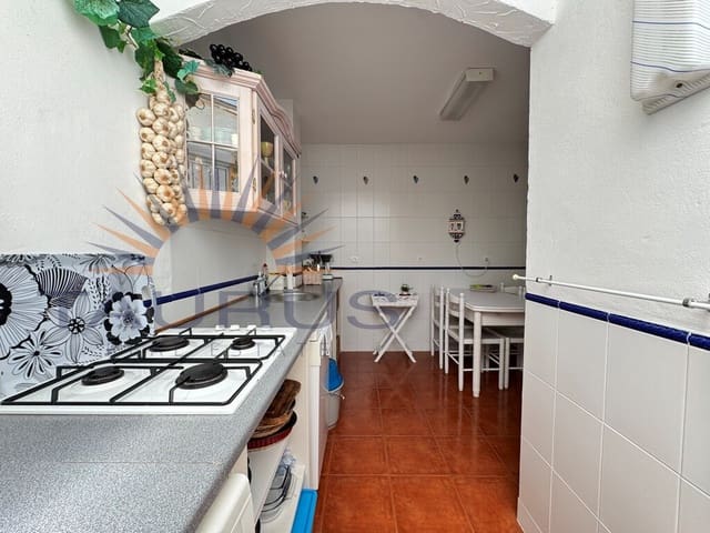 Casa de 3 habitaciones en Canillas de Albaida en venta - 149.000 € (Ref: 9880736)