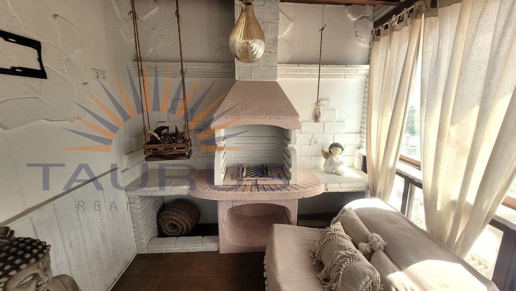 3 bedroom Townhouse for sale in Competa with pool garage - € 280,000 (Ref: 9884322)