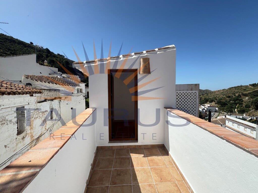 1 bedroom Townhouse for sale in Salares - € 159,000 (Ref: 9890093)