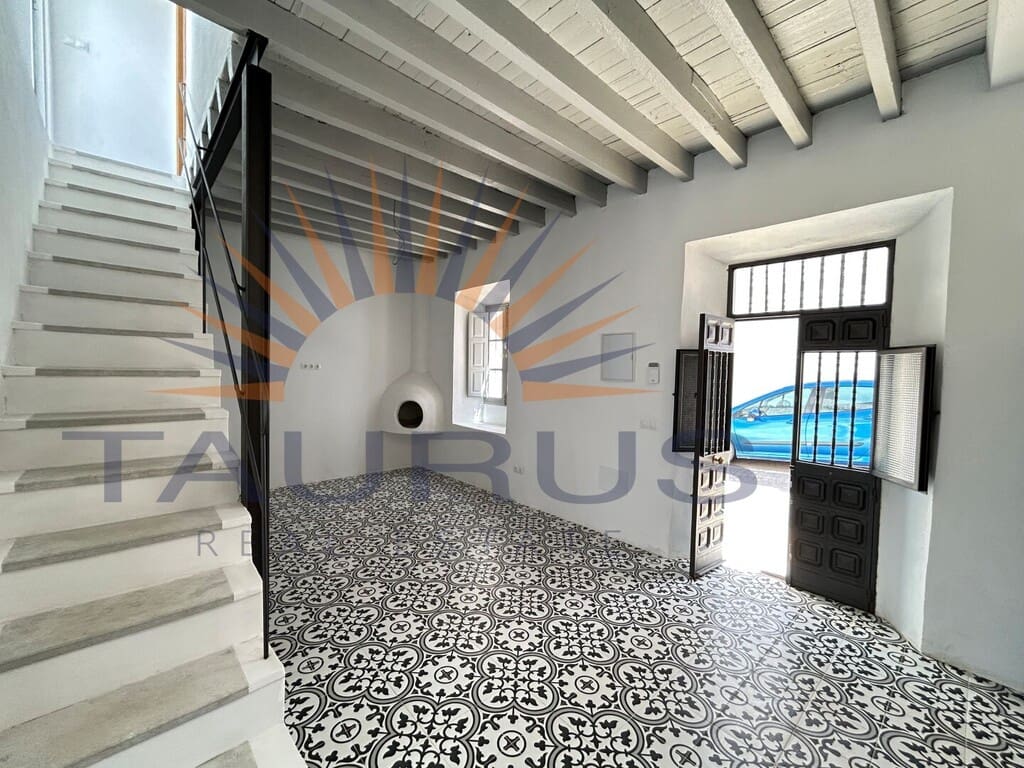 2 bedroom Townhouse for sale in Periana - € 167,000 (Ref: 9896522)