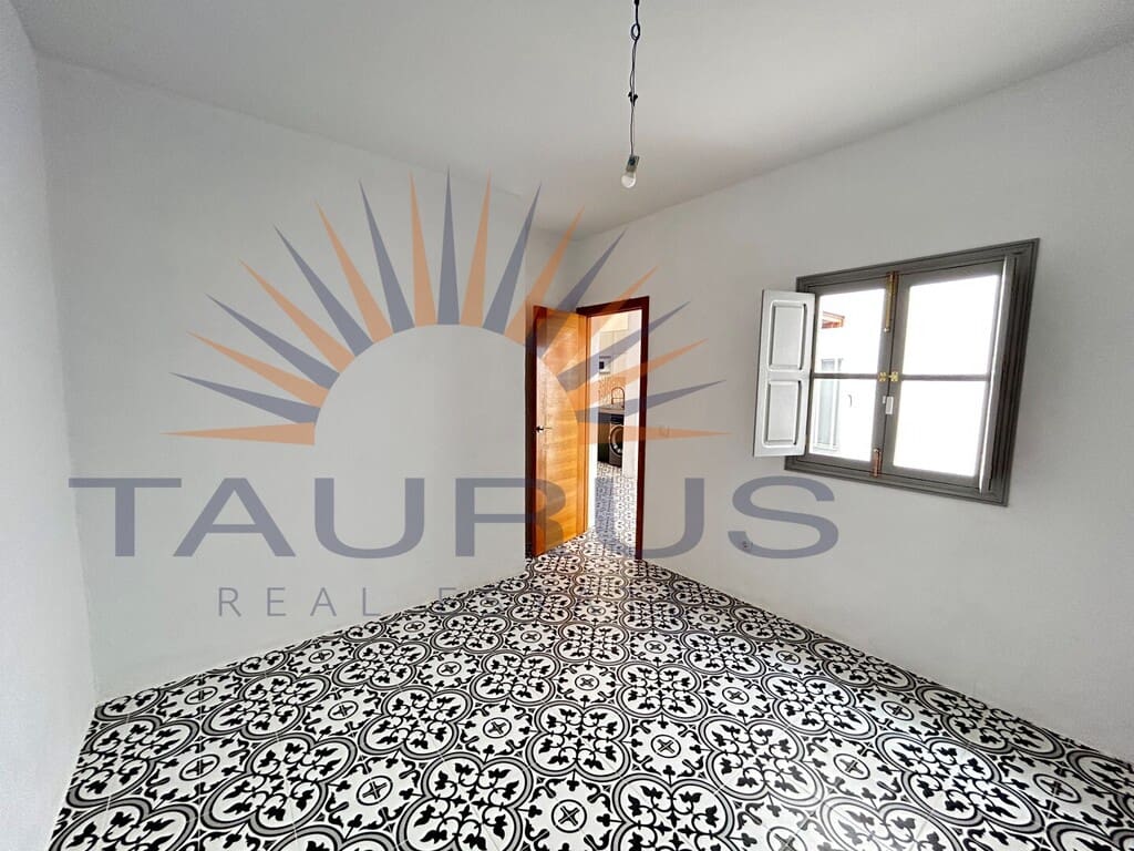 2 bedroom Townhouse for sale in Periana - € 167,000 (Ref: 9896522)